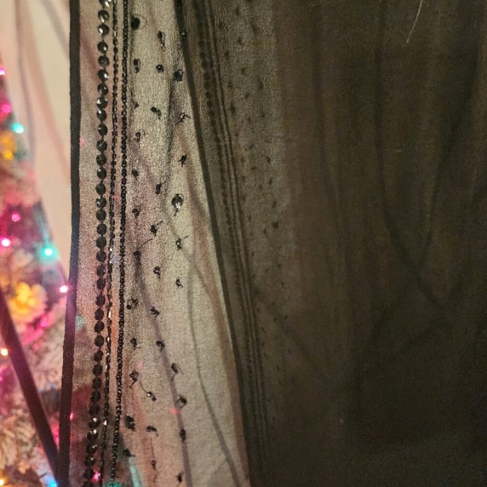 Elegant Black Sheer Scarf with Sequined Accent - Picture 2 of 6